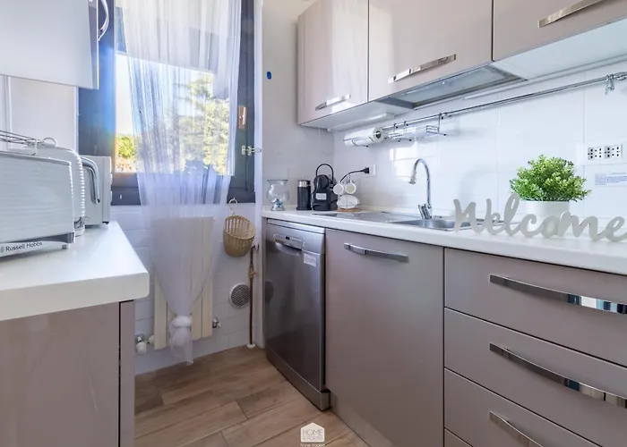 Blu Al - Di * Lierna