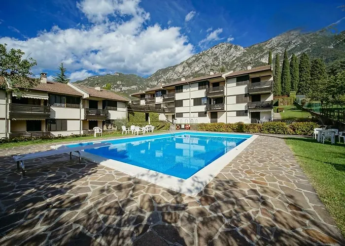 Blu Al - Di * Lierna